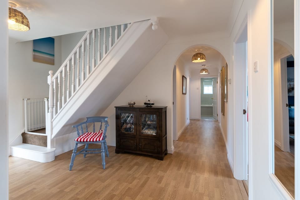 The Moorings - Upstairs superking ensuite