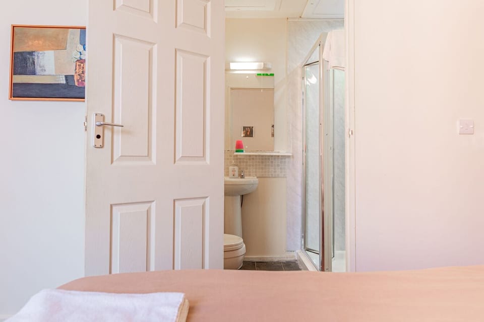 Triple Room_Room203