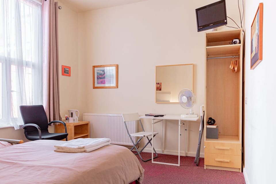 Triple Room_Room103