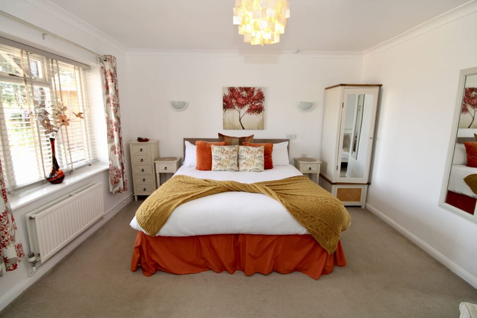 Cottage room 2 