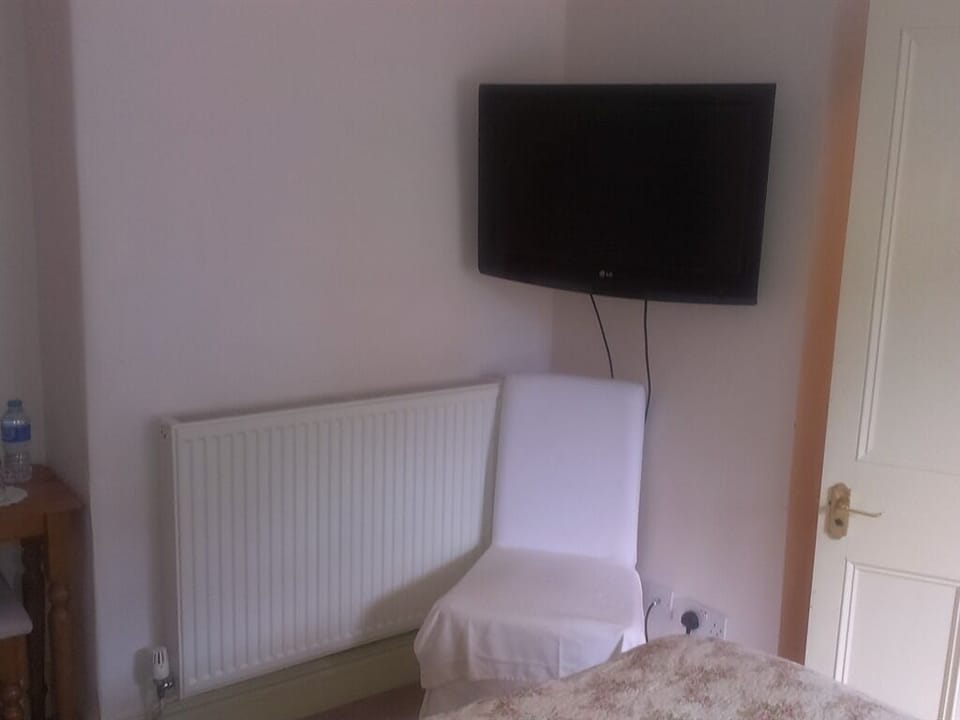 32" TV
