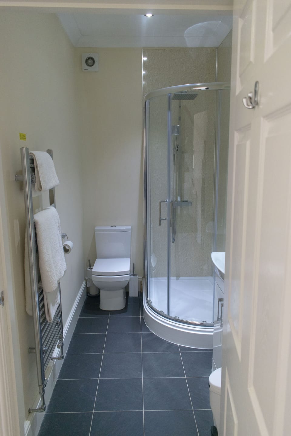 Deluxe Double Room Bathroom