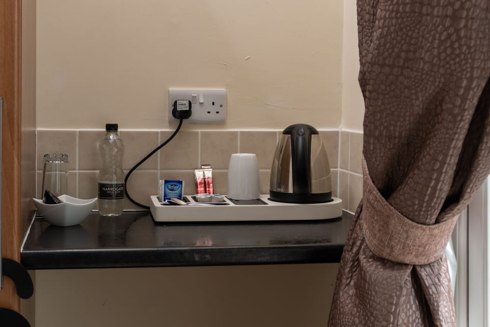 Single Room Amenities