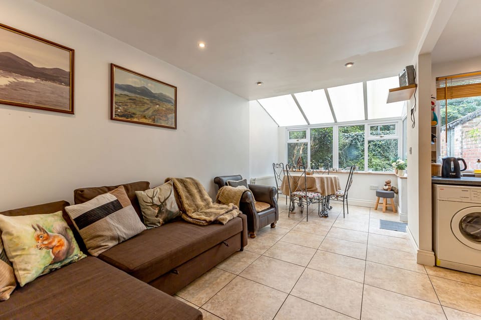 Kitchen & sun room