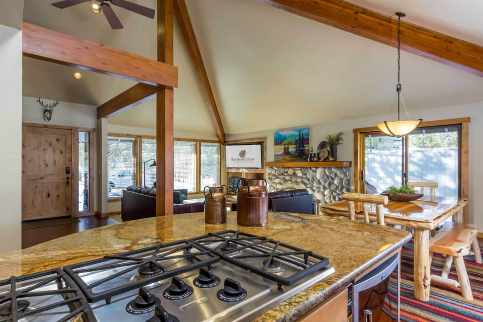 Kitchen - Main Level