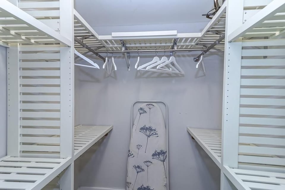 Master Bedroom Closet