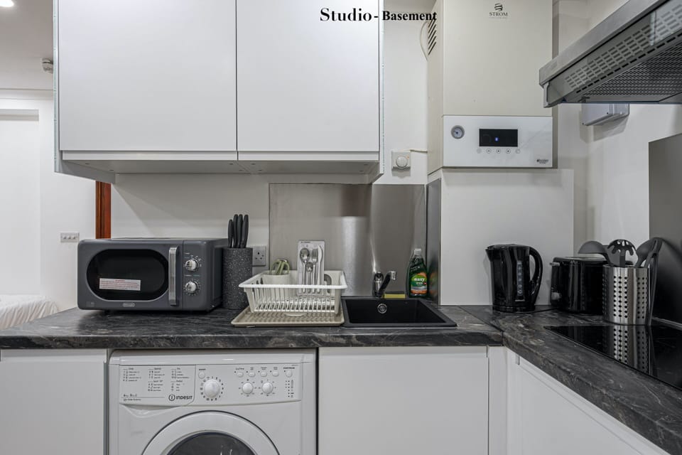 Kitchenette