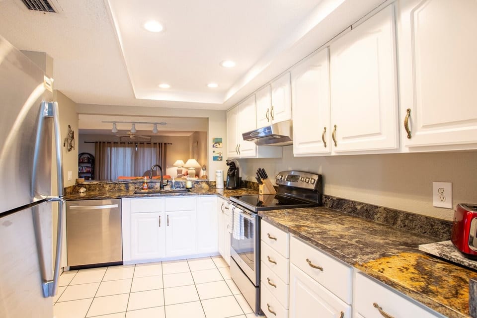 Fully Equipped Kitchen for Cooking