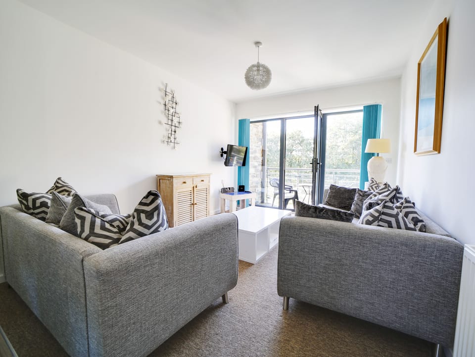 Living Room / Lounge