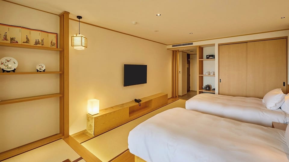 ・[Premium Room (view of Mt. Fuji)] Enjoy an elegant and relaxing holiday with your family and friends.