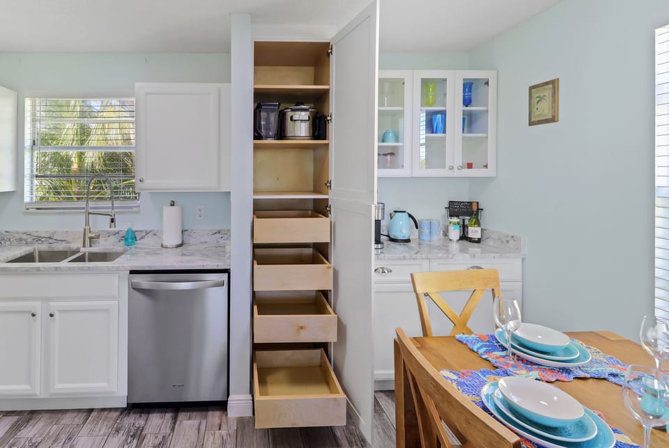 Food pantry and complementary Beverage center