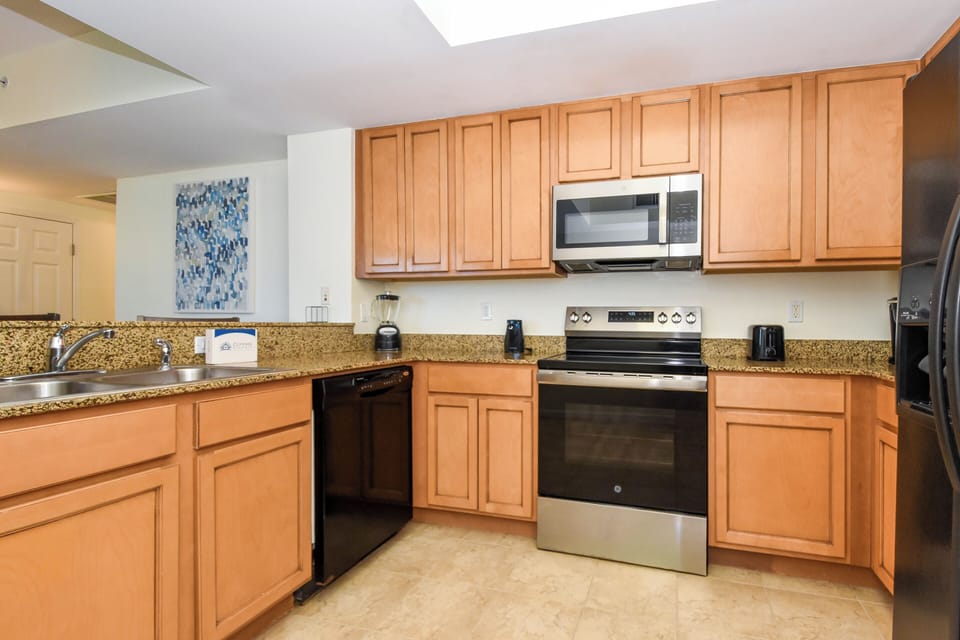 The Palms of Destin 2415 - Kitchen