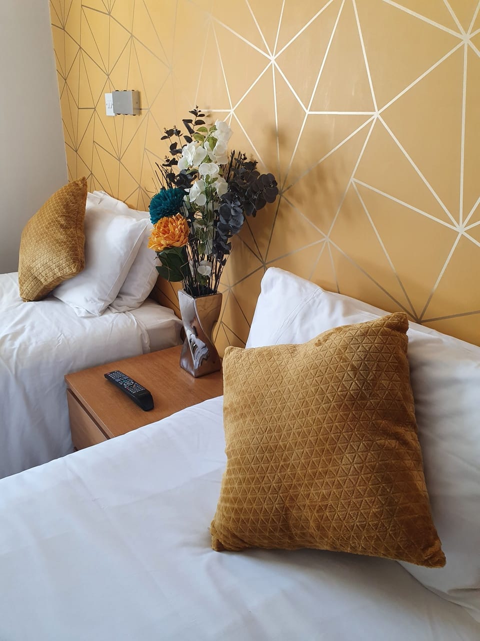 Twin bedroom