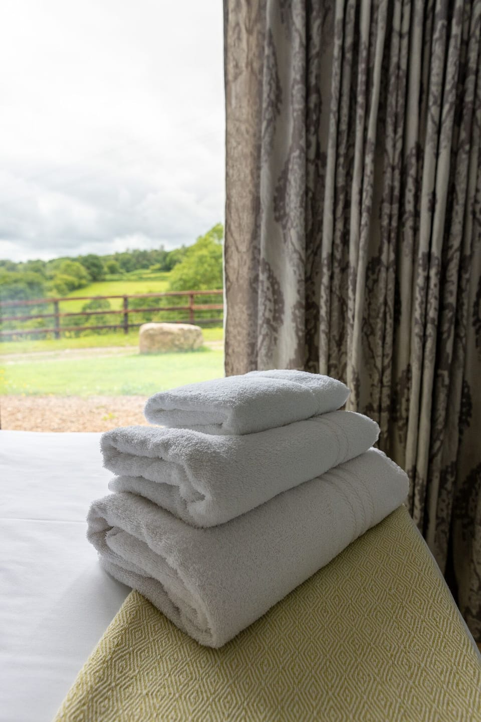 Sugar Loaf Bedroom 2 Twin Beds