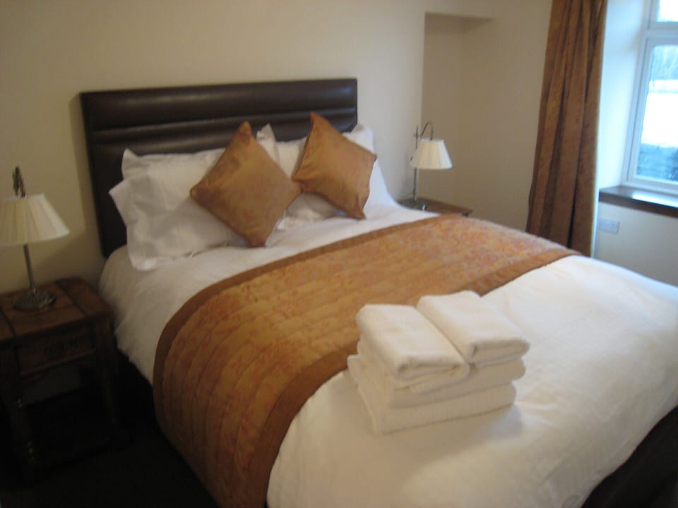Leny Lodge Double Bedroom