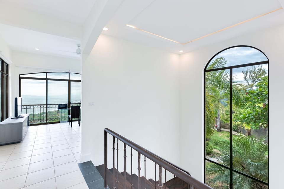 Steps to 2nd Floor Landing