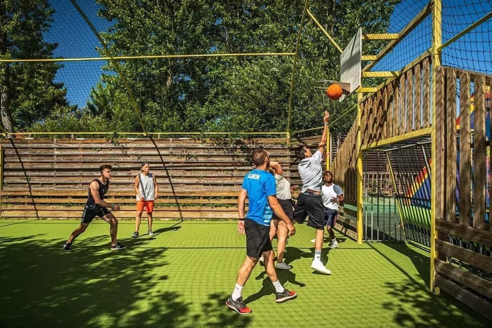 Sport court