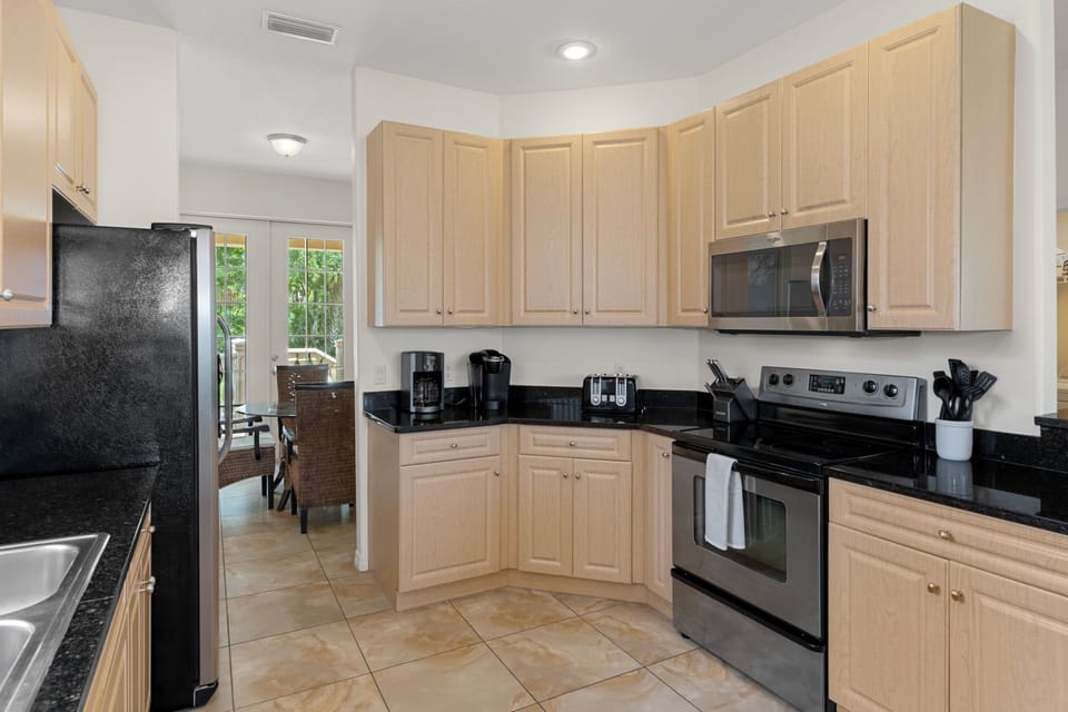 Fully equipped kitchen