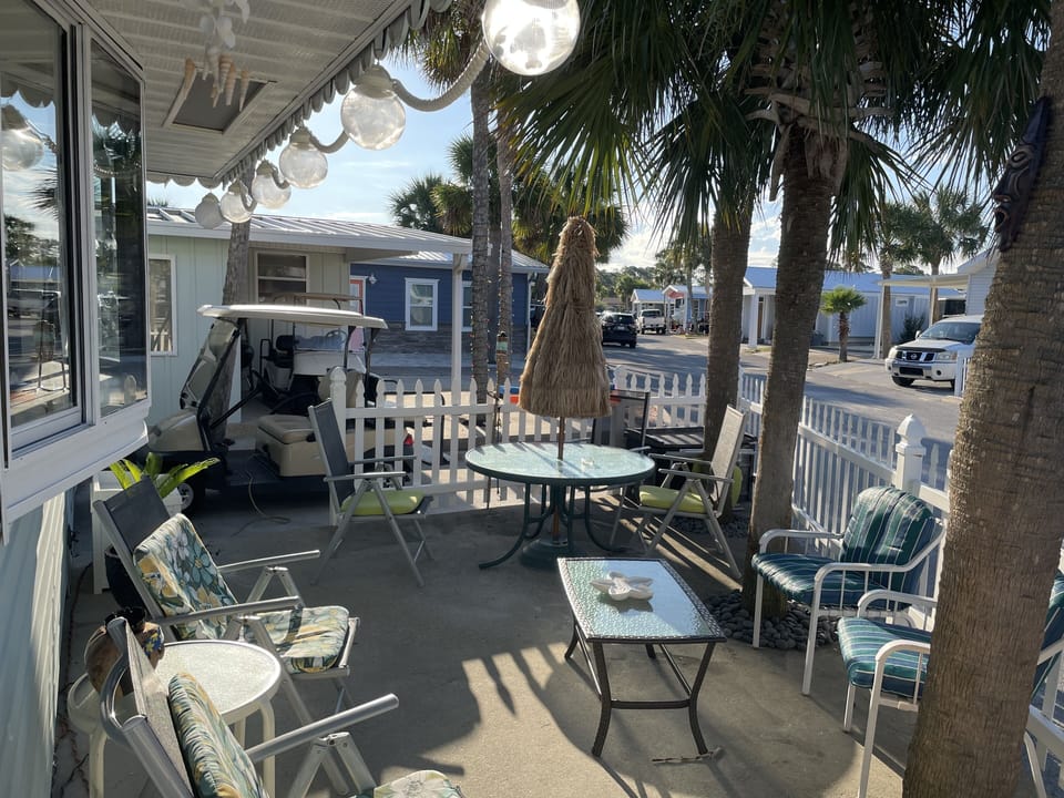 Outdoor dining
