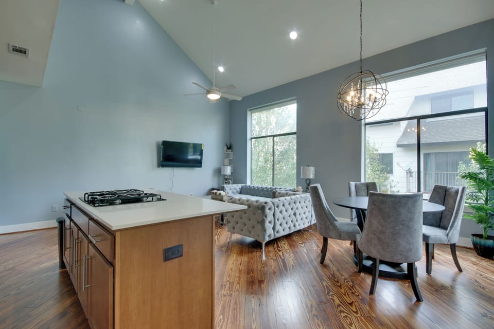 Living Room | Smart TV