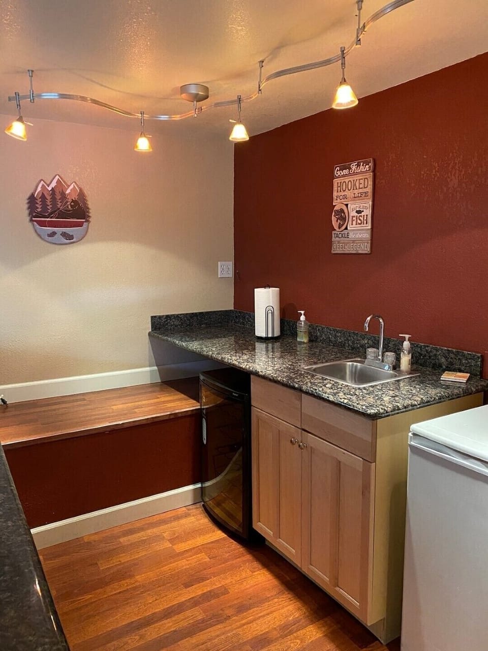 bar sink