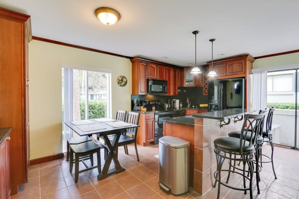 Fully Equipped Kitchen | Dining Table | Private Entrance | Resort Townhome