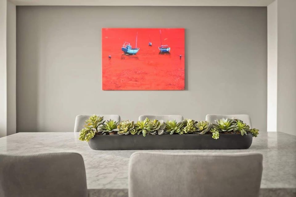 Dining area decor
