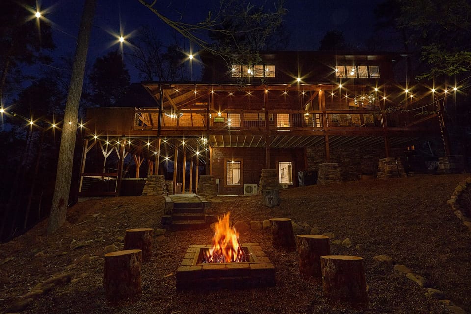 Amazing outdoor area with fire pit