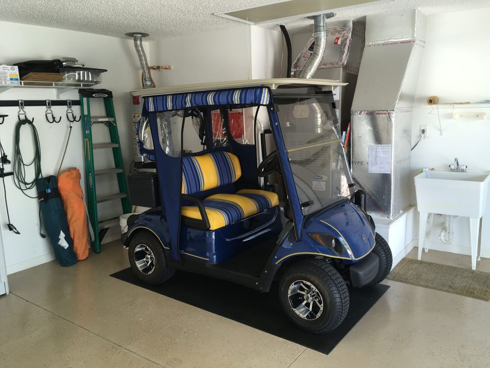 Yamaha gas golf cart to take you to the course or Town Square entertainment