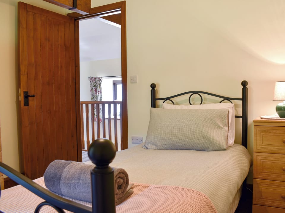 Single bedroom | Bucknole FarmThe Old Shippon, Northleigh, near Honiton