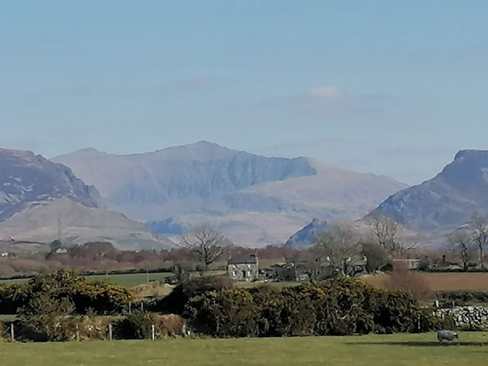 View | Stabal Eithinog, Penygroes, Caernarfon