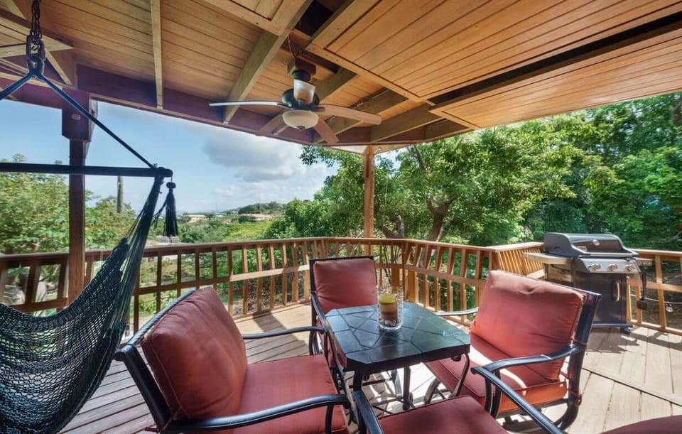 unwind on one of the 4 deck areas!