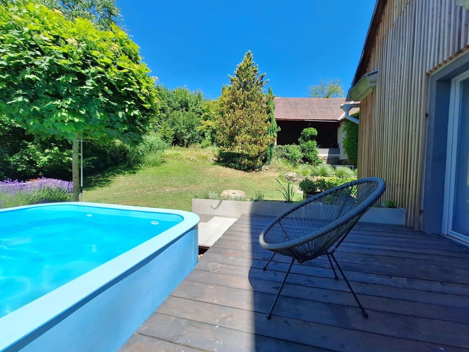 Swimming Pool, Garden, Composite Material, Backyard, Shade, Outdoor Furniture, Cottage, Landscaping, Yard, Eco Hotel