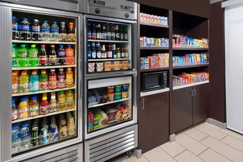 Grab late-night snacks and drinks without leaving the property