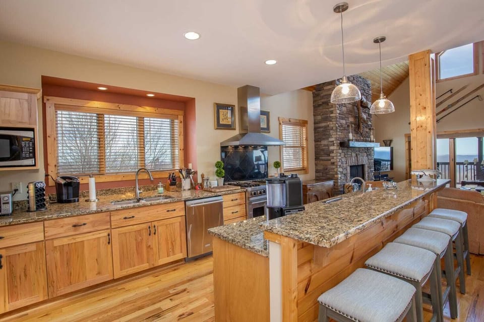 Great Open Kitchen with Counter Top Bar