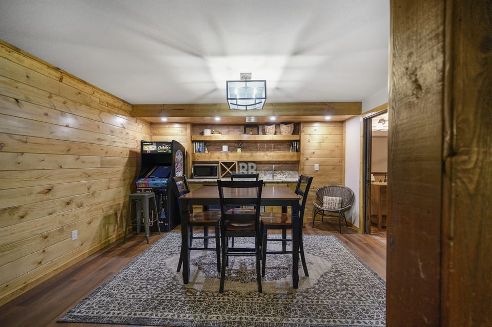 There is an arcade game!