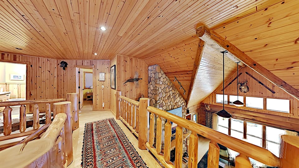 Upper Level Walk way