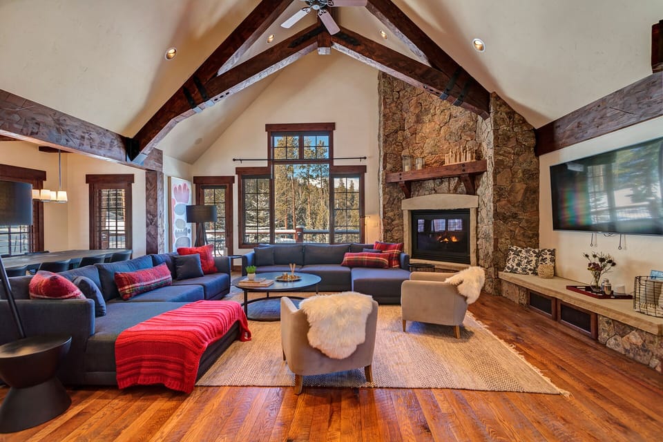 Great room
