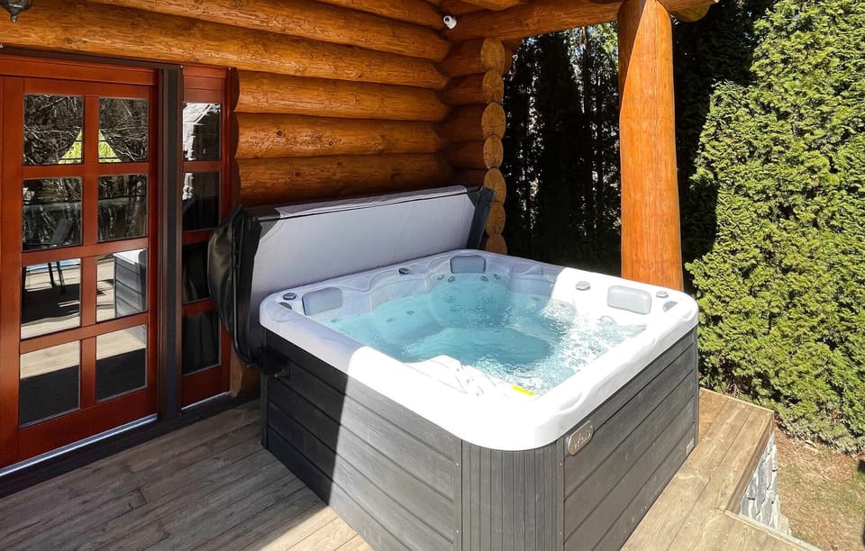 hot-tub