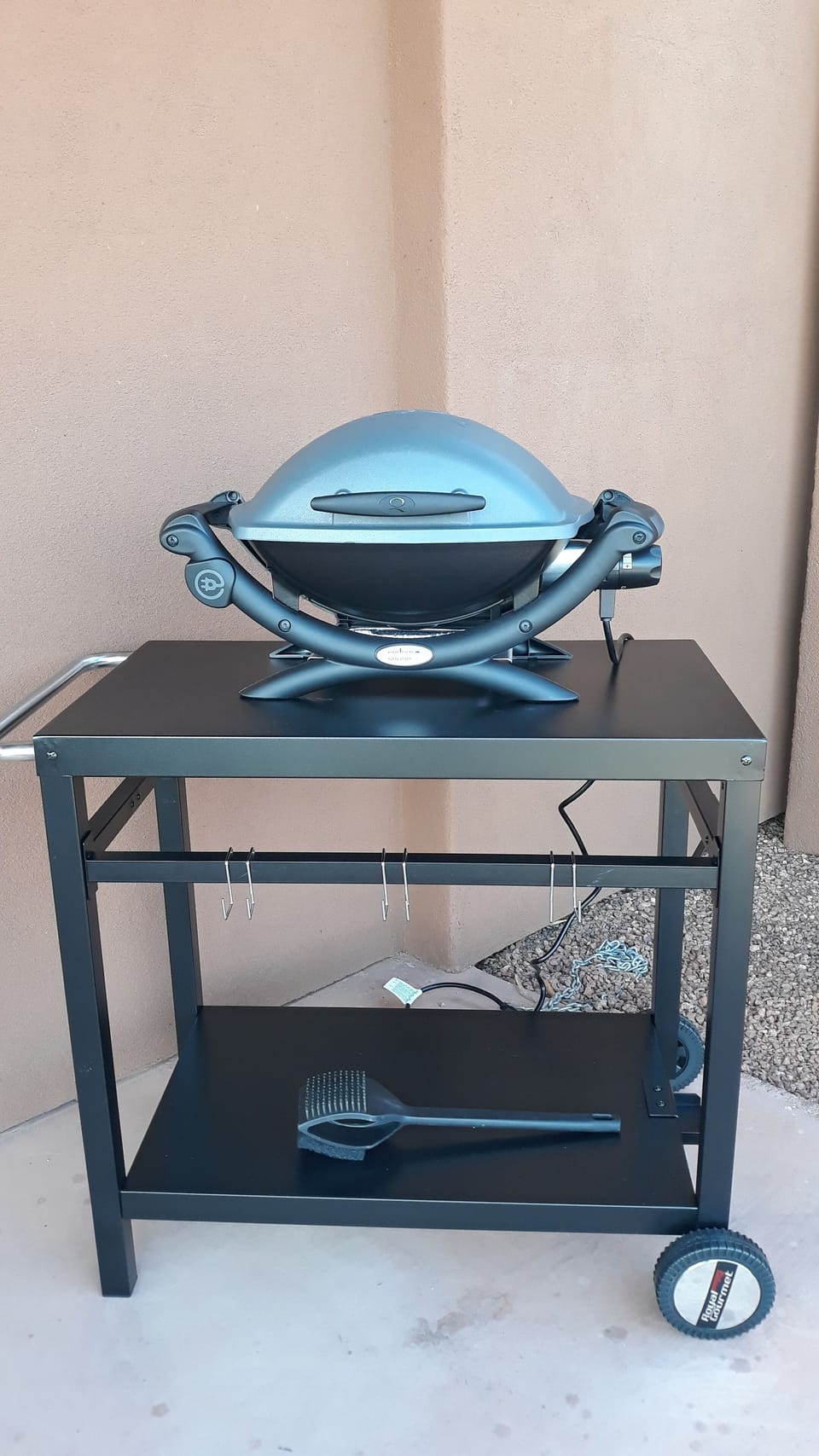 New (April 2021) Weber Outdoor Electric Grill.