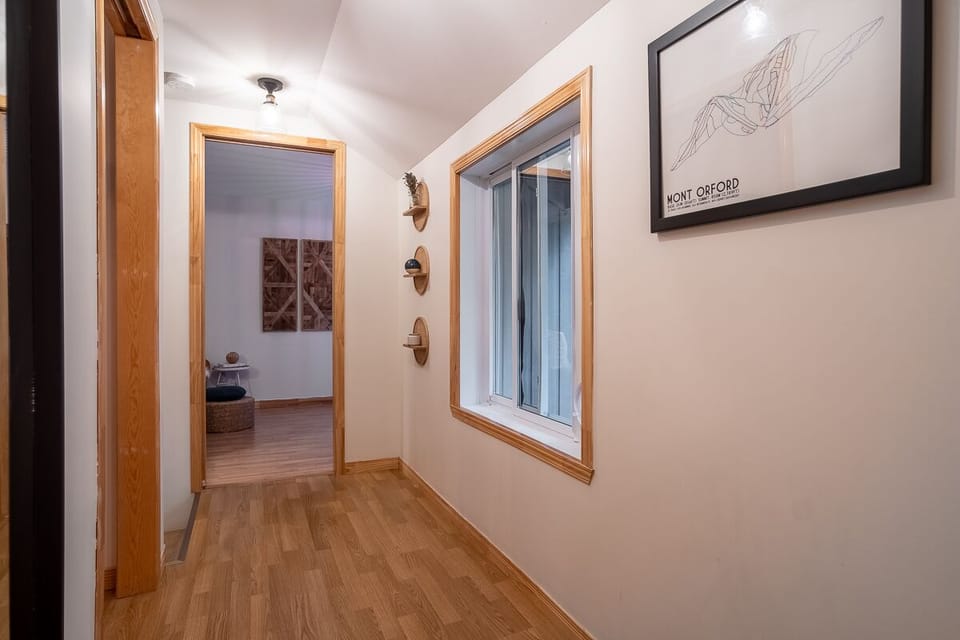 Chalet Finland upstairs hallway between bedrooms (2)