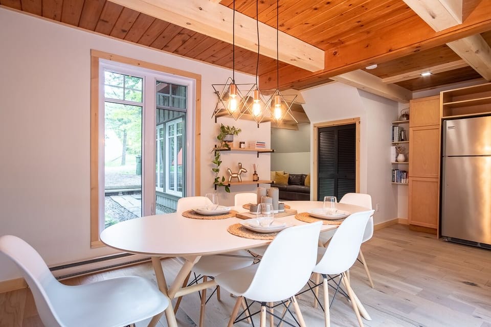 Chalet Finland dining room (1)