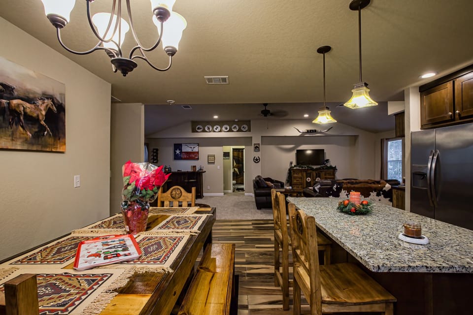 Kitchen with bench and Island seating. 