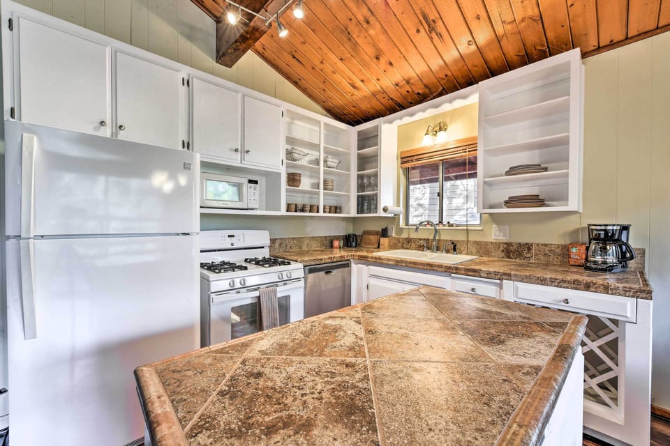 Fully Equipped Kitchen | Cooking Basics