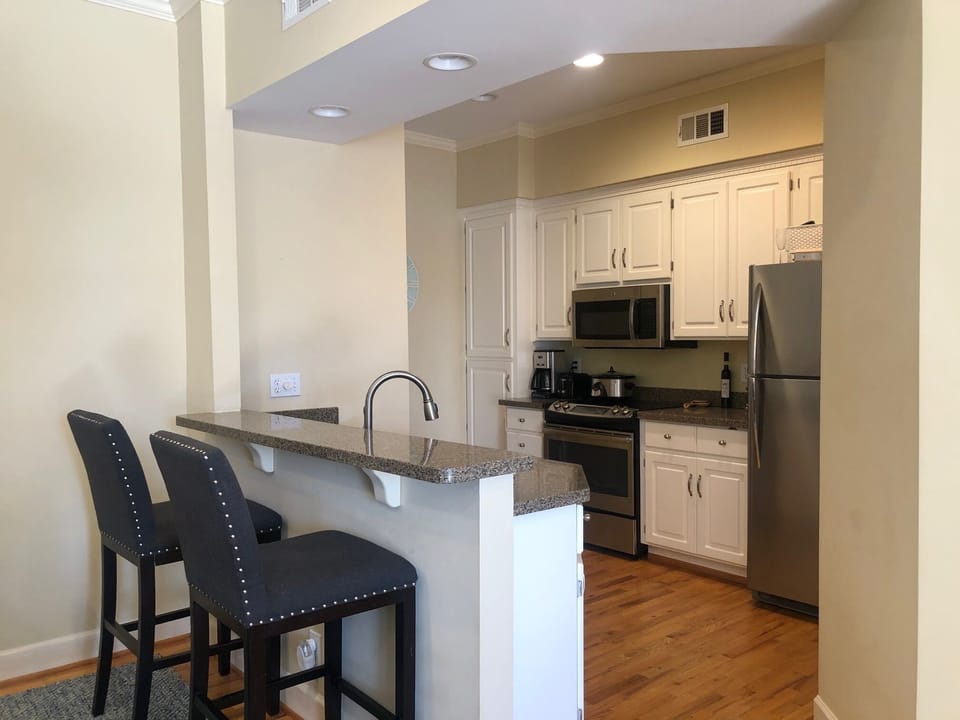 Enjoy prepping meals in the kitchen. 