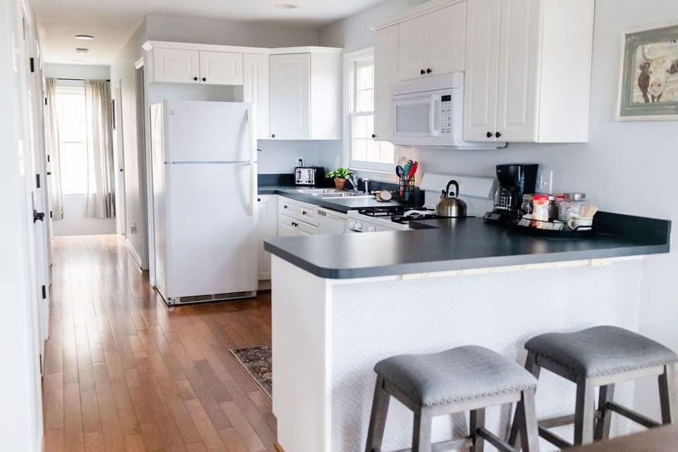 Kitchen. 