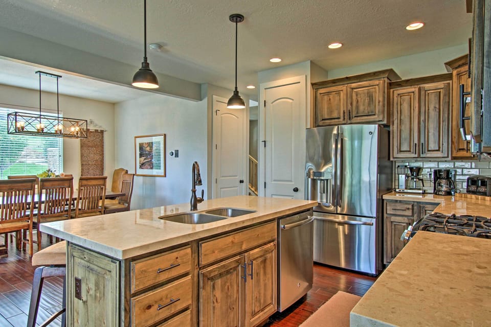 Kitchen | Fully Equipped | Stainless Steel Appliances