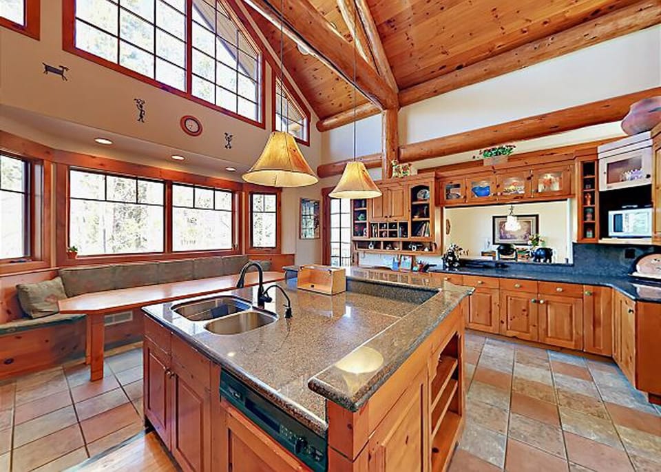 Kitchen with large breakfast nook