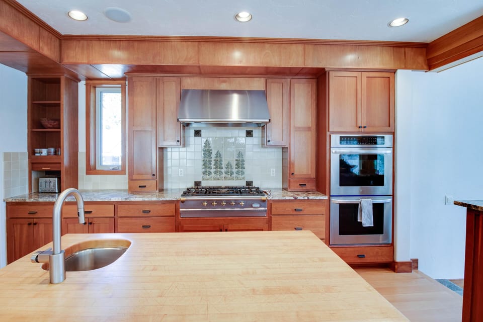 Plenty of space for meal prep