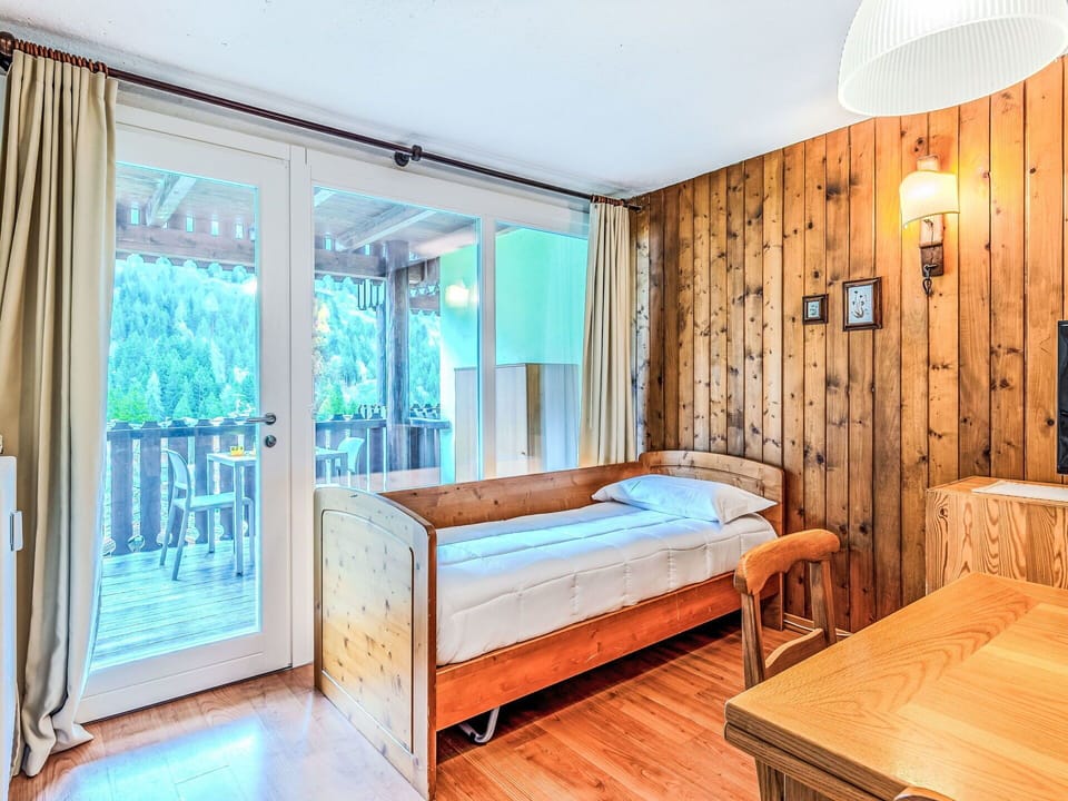 Wood, Interior Design, Bedroom, Bed, Furniture, Ceiling, Room, Bedding, Wood Stain, Bed Frame
